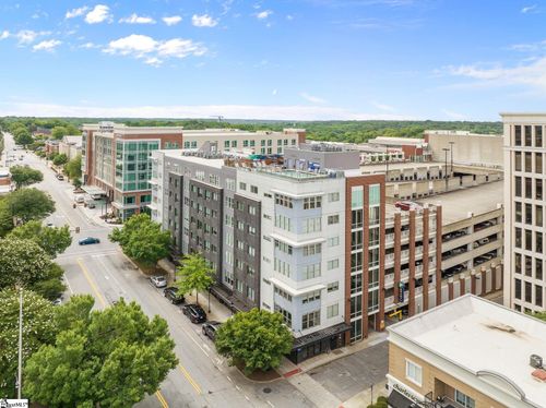 apt-36-100 E Washington St, Greenville, SC, 29601-2761 | Card Image