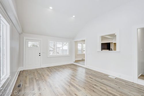 16309 Kirkshire Ave, Beverly Hills, MI, 48025-3367 | Card Image