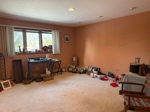 7700 Appletree Ln, Willowbrook, IL, 60527-2461 | Card Image