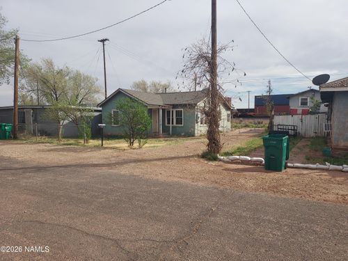 913 W First St, Winslow, AZ, 86047-3201 | Card Image