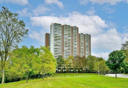 407-5 Massey Sq, East York, ON, M4C5L6 | Card Image