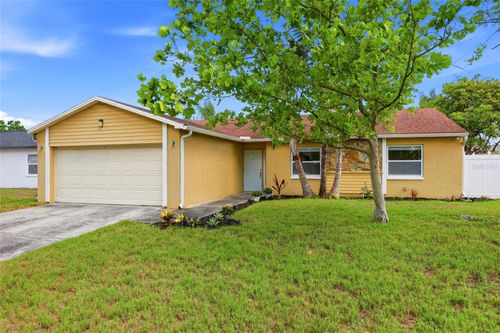 8405 Somerset Dr, LARGO, FL, 33773-2820 | Card Image