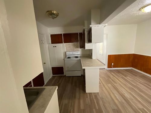 313 E Jacobs Dr, Midwest City, OK, 73110-5305 | Card Image