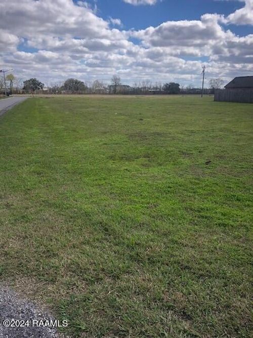 10 Delcambre Rd, Breaux Bridge, LA, 70517 | Card Image