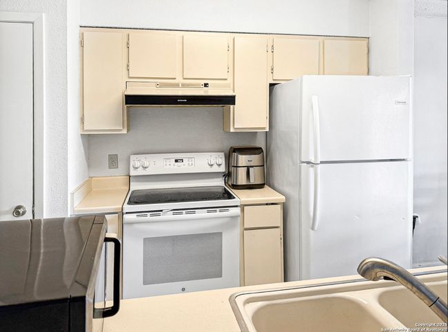 APT-301 - 14343 Judson Rd, Condo with 2 bedrooms, 2 bathrooms and null parking in San Antonio TX | Image 5