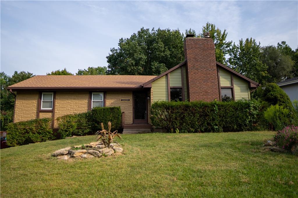 Haverill Dr, Saint Joseph, MO 64506