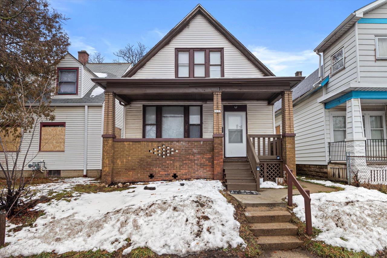 20th St, Milwaukee, WI 53206