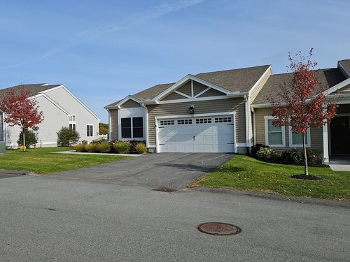 39-52 Clearview Ter, Millbury, MA, 01527-2066 | Card Image