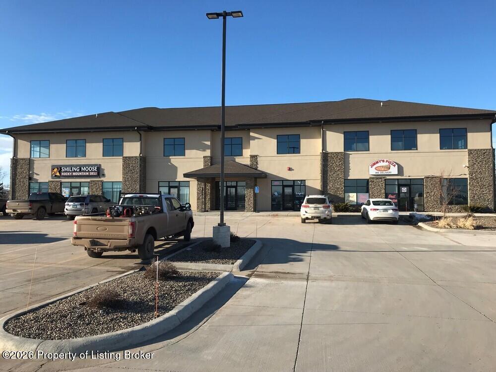 Commercial Lease in Watford City 3