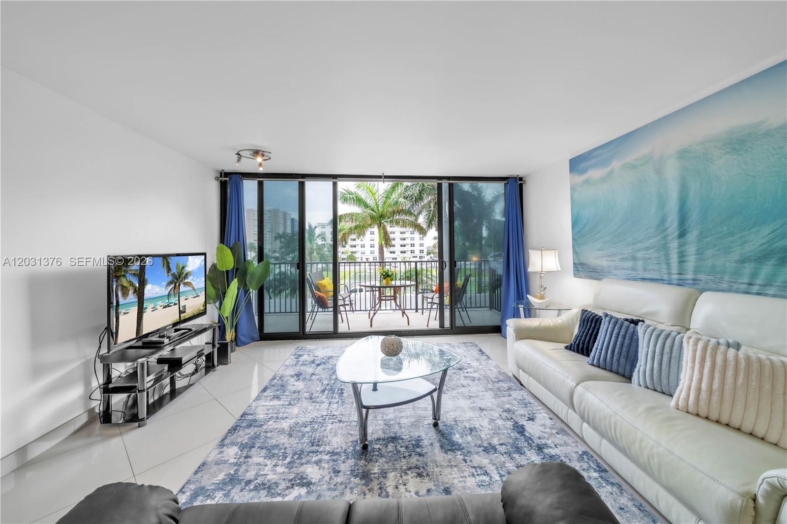 Residential in Hollywood