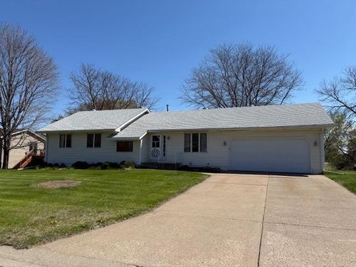7996 Corey Path, Inver Grove Heights, MN, 55076-3131 | Card Image