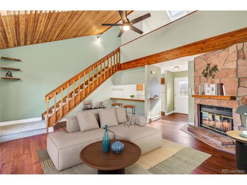 l-l-4-1050 S Saint Vrain Ave, Estes Park, CO, 80517-7463 | Card Image