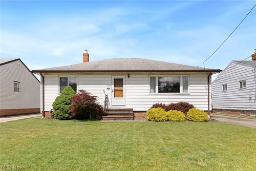 6130 Smith Rd, Brook Park, OH, 44142-2906 | Card Image