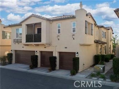 19554 Laroda Ln, Saugus, CA, 91350-3235 | Card Image