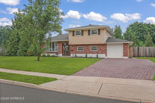 72 Wynnewood Court, Freehold, NJ, 07728 | Card Image