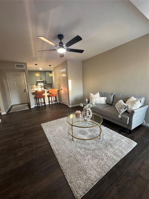 apt-327-5500 Boca Raton Blvd, Fort Worth, TX, 76112-1866 | Card Image
