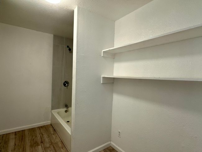 650 S 22 Nd St, Home with 6 bedrooms, 6 bathrooms and null parking in Slaton TX | Image 12
