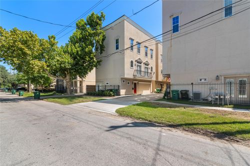1510 Birdsall St, Houston, TX, 77007-3123 | Card Image