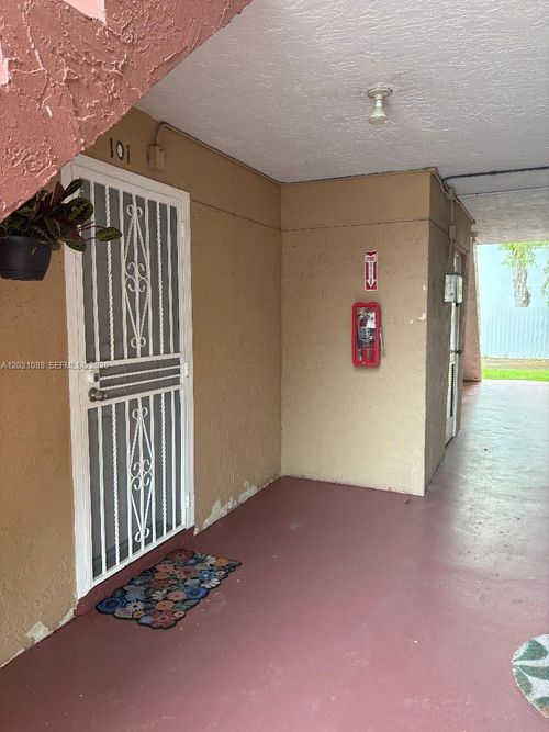 101-220 Nw 107th Ave, Miami, FL, 33172 | Card Image