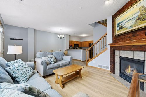 1976 Clover Ridge Dr, Chaska, MN, 55318-2954 | Card Image