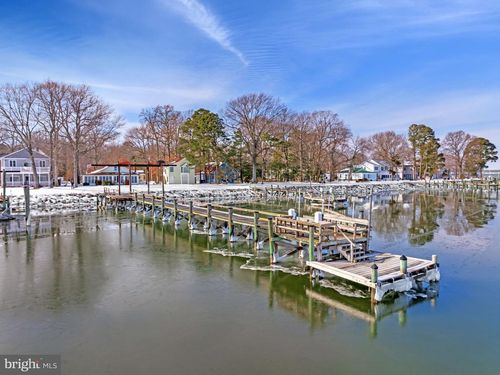 852 Bay Front Ave, NORTH BEACH, MD, 20714-9749 | Card Image