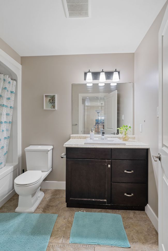 25 Queensway Dr, House other with 3 bedrooms, 4 bathrooms and 4 parking in Strathroy ON | Image 25