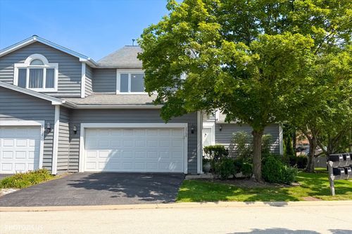 2768 The Mews, Northbrook, IL, 60062-2617 | Card Image
