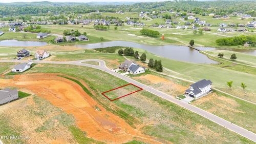 696 Black Bear Cir, Loudon, TN, 37774 | Card Image
