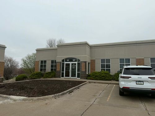 ste-a-4626 Progress Dr, Davenport, IA, 52807-3485 | Card Image