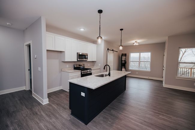 L - 404 Anjali Ct, Condo with 3 bedrooms, 2 bathrooms and 2 parking in SYCAMORE IL | Image 10