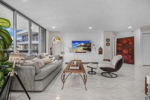 604-3500 Mystic Pointe Dr, Aventura, FL, 33180-2578 | Card Image
