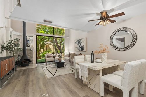 204 Pineview, Irvine, CA, 92620-1925 | Card Image