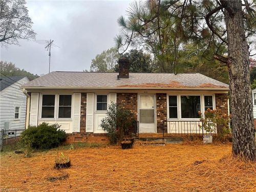 910 Arch St, High Point, NC, 27260-6907 | Card Image