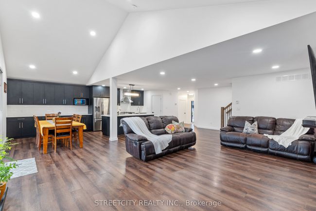 113 Cabot Trail, House other with 4 bedrooms, 4 bathrooms and 3 parking in Chatham ON | Image 7