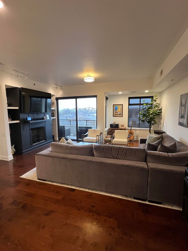 APT-505 - 717 S Riverside Dr, Condo with 3 bedrooms, 3 bathrooms and null parking in Memphis TN | Image 13