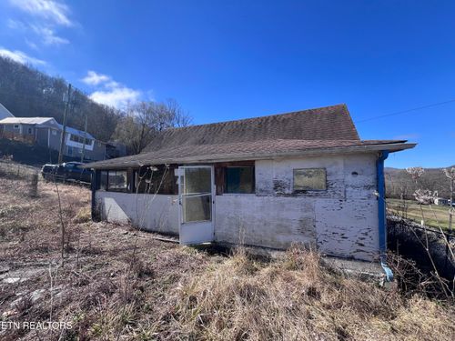 115 7th Ave, Jellico, TN, 37762-3815 | Card Image