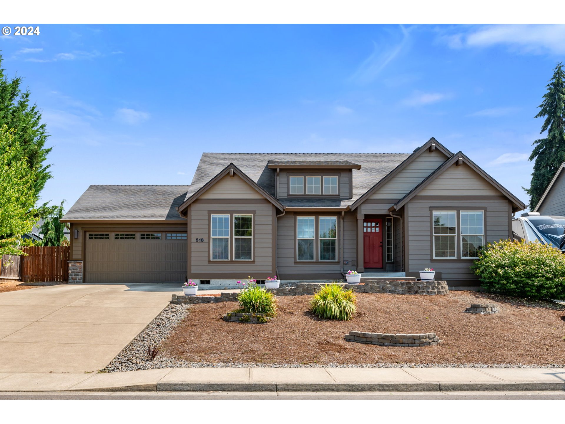 7th St, Carlton, OR 97111