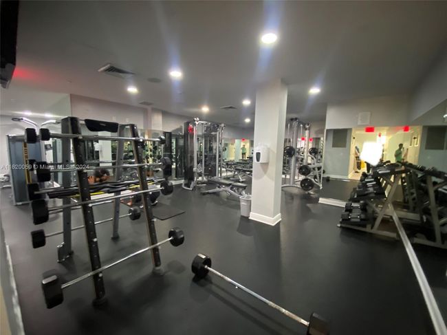 APT-812 - 1250 S Miami Ave, Condo with 1 bedrooms, 2 bathrooms and null parking in Miami FL | Image 13