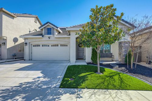 8016 Clear Springs Pl, Roseville, CA, 95747-4887 | Card Image