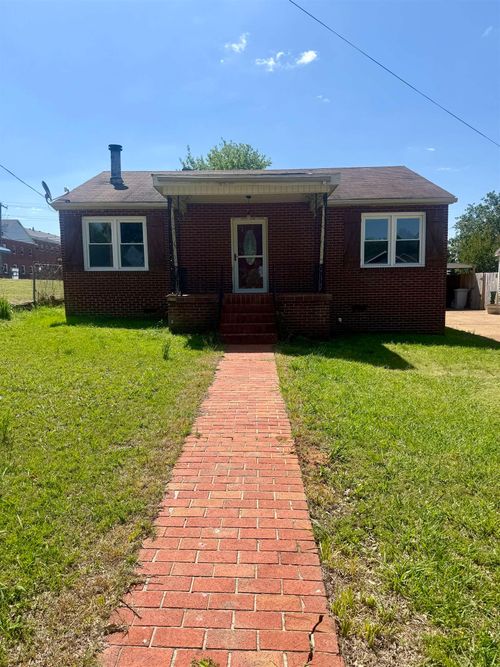 2902 E 15th Ave, Sheffield, AL, 35660 | Card Image