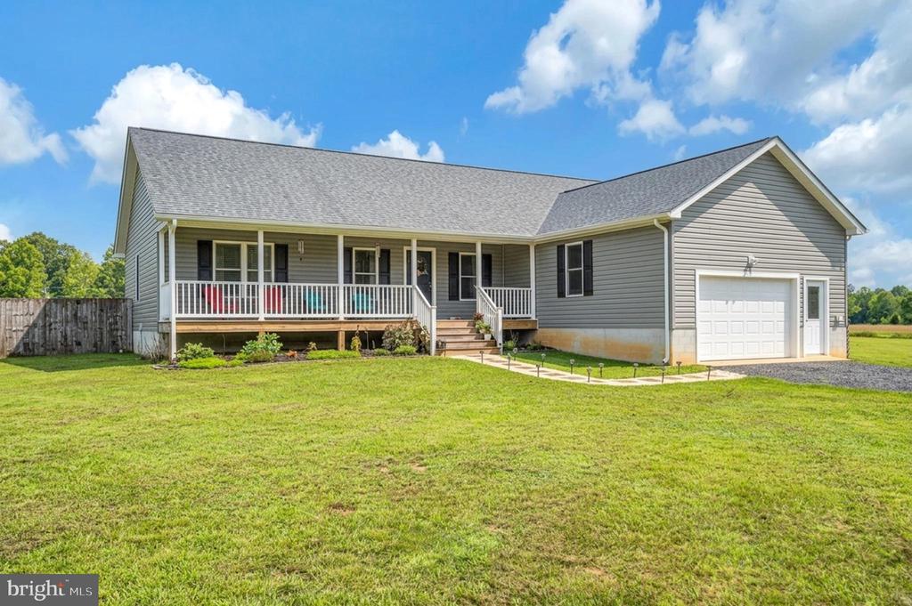 Residential in RHOADESVILLE 5
