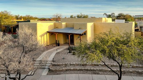 10440 E Roylstons Lane, Tucson, AZ, 85747 | Card Image