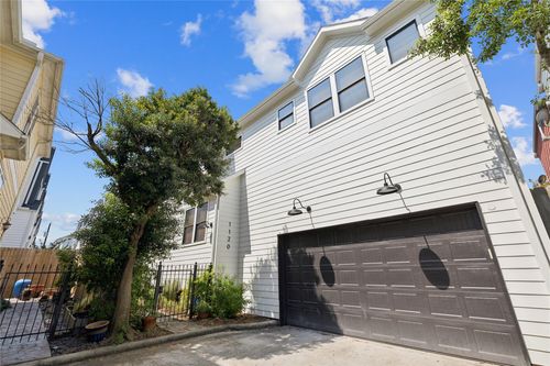 1120 W 18th St, Houston, TX, 77008-3341 | Card Image
