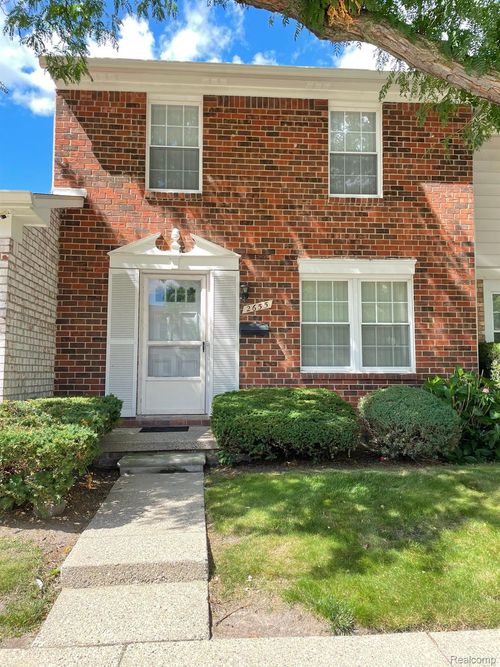 2655 Seaton Circuit S, Warren, MI, 48091-1681 | Card Image