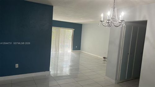 a205-6900 N Kendall Dr, Pinecrest, FL, 33156-1541 | Card Image