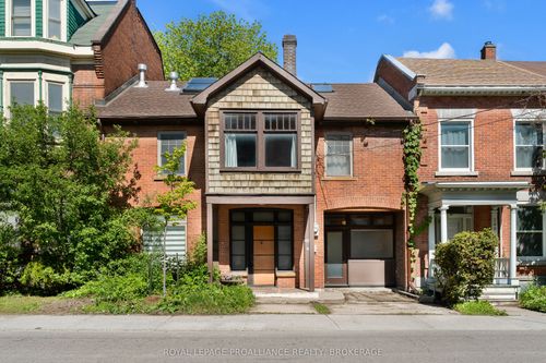 198 Bagot St, Kingston, ON, K7L3G1 | Card Image