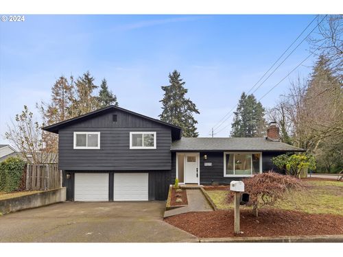 9025 Sw Apache Dr, Tualatin, OR, 97062 | Card Image