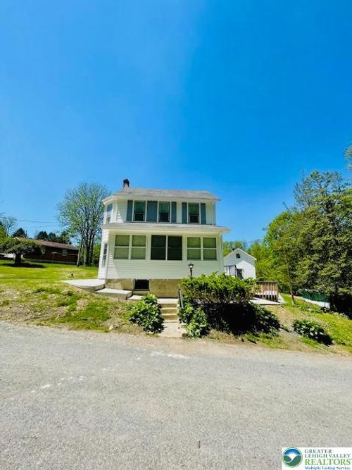 1911 Echo Rd, Slatington, PA, 18080-3956 | Card Image