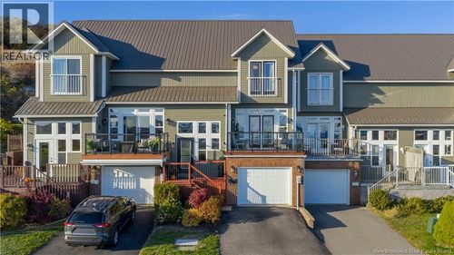 75 Moore St, Saint John, NB, E2K5N1 | Card Image