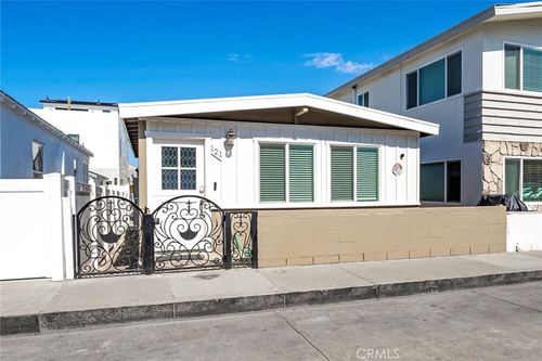 121 25th St, Newport Beach, CA, 92663-3403 | Card Image